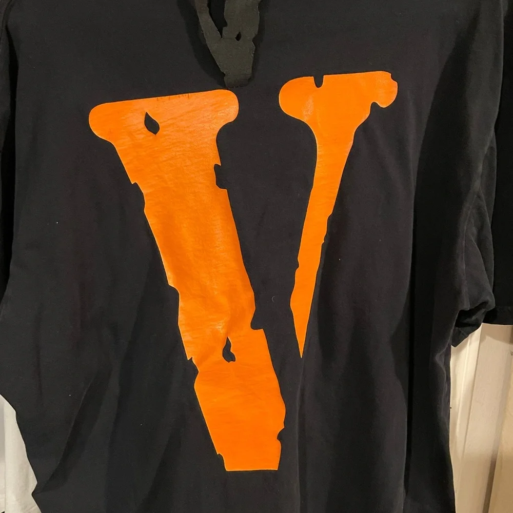 Vlone tee - Picture 3 of 3